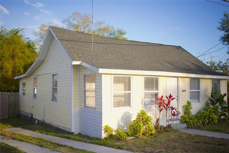 1109 Blanche B Littlejohn Trl, FL