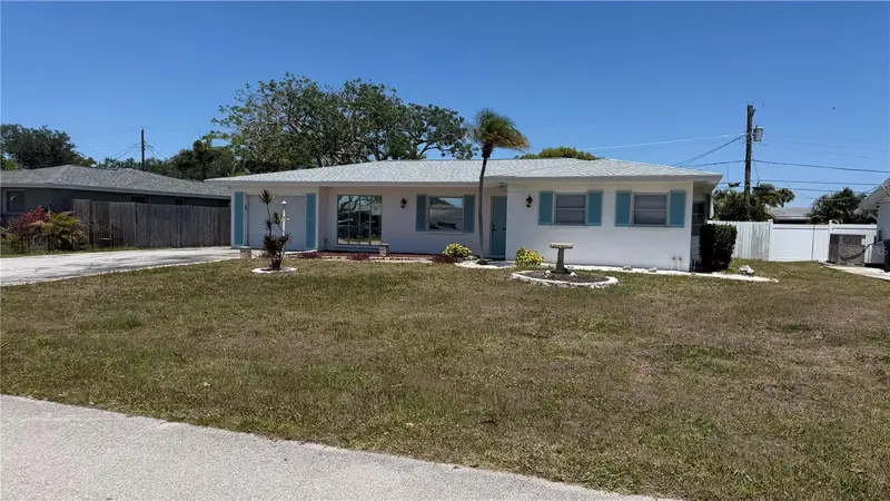 339 Pine Tree Rd, FL