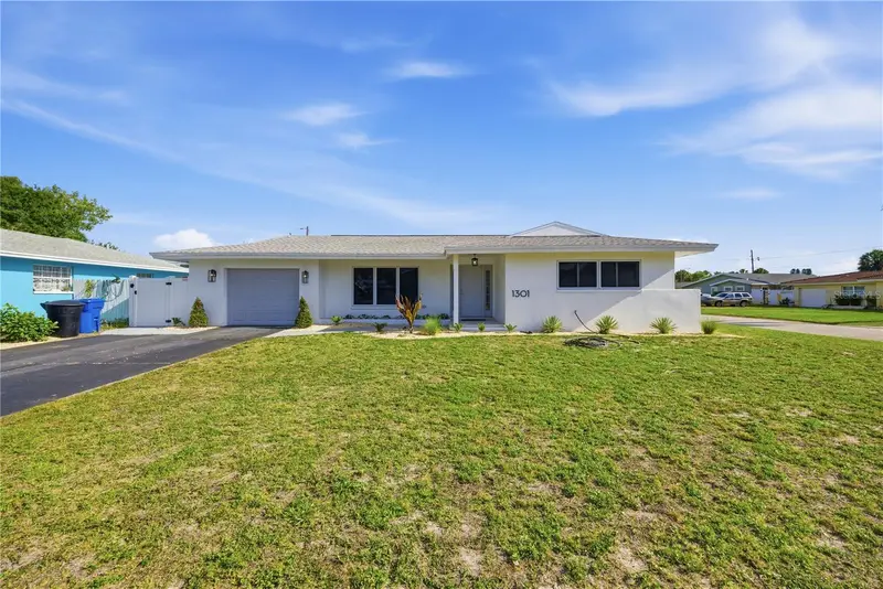 1301 62nd Ter S, FL