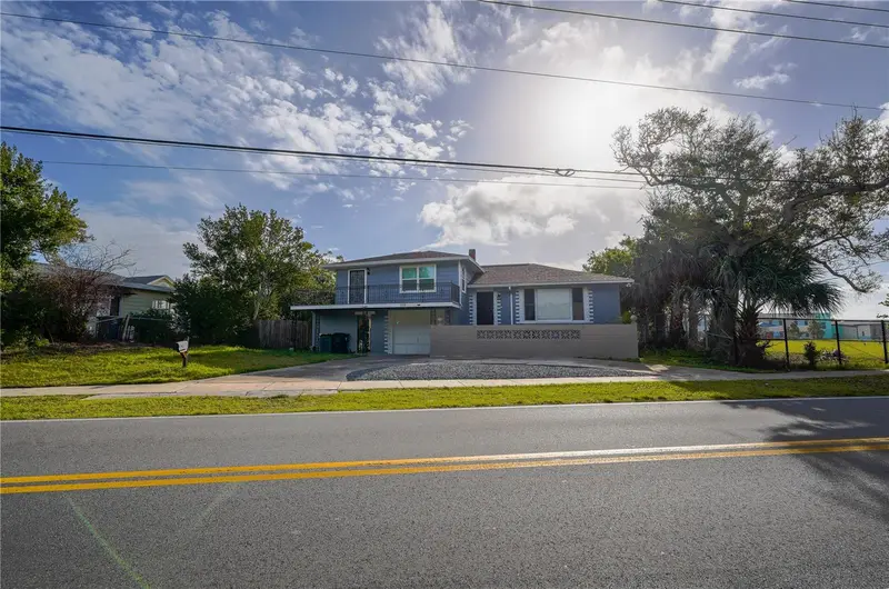1208 N Halifax Ave, FL