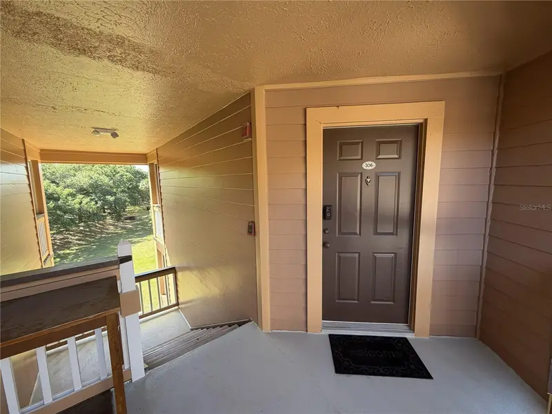 498 N Pin Oak Pl #306, FL