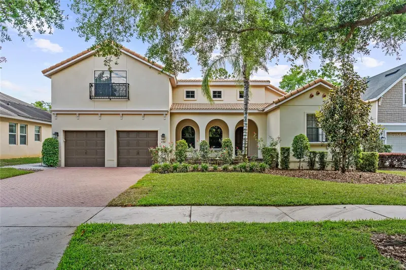 838 Strathmore Dr, FL