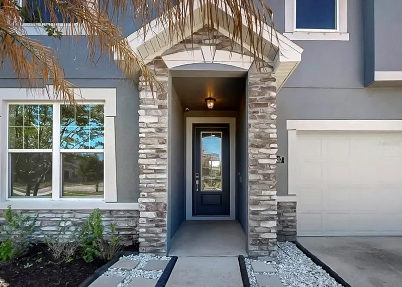 12317 Bay Estuary Bnd, FL