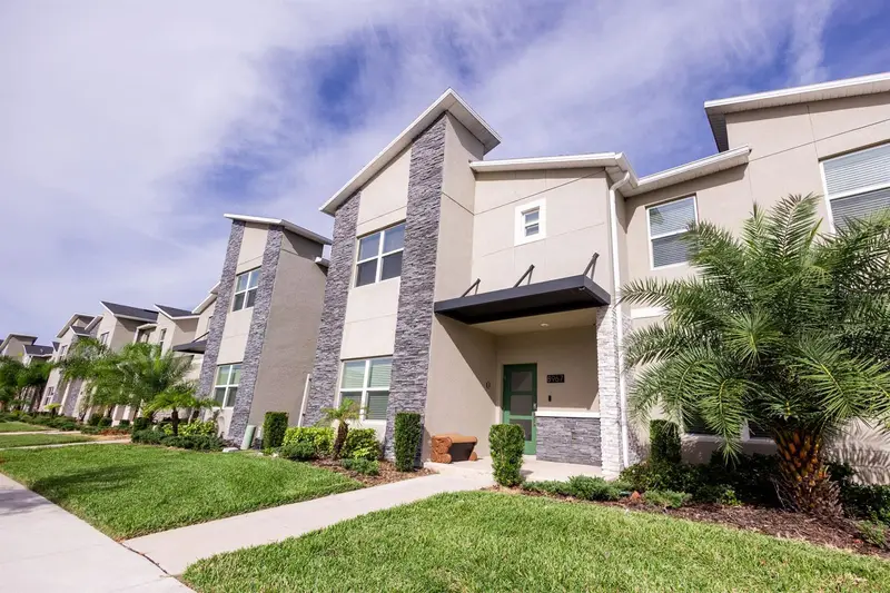 8967 Cabot Cliffs Dr, FL