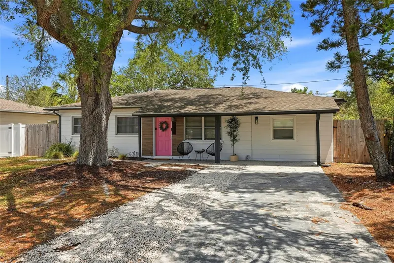 4939 100th Way N, FL