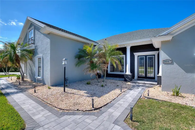 2687 Brookside Bluff Loop, FL
