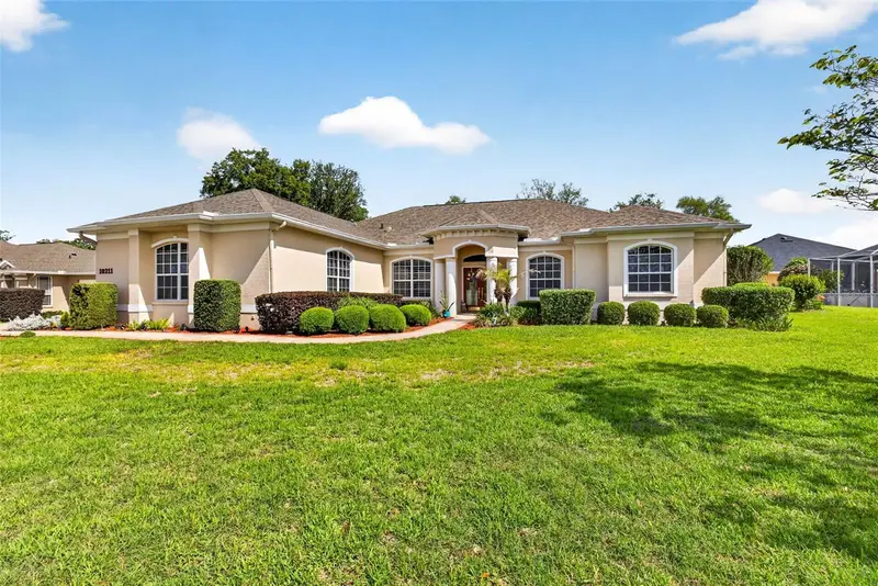 10211 Ridge Top Loop, FL
