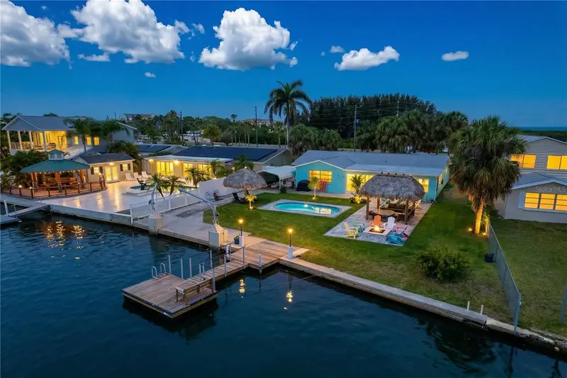 4930 Bay Park Dr, FL