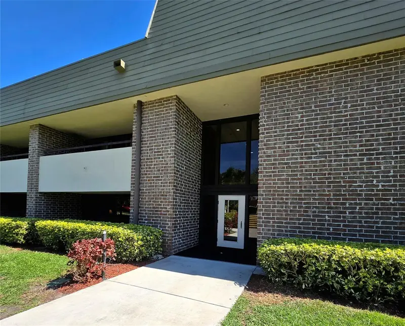 36750 Us Highway 19 N #4-107, FL