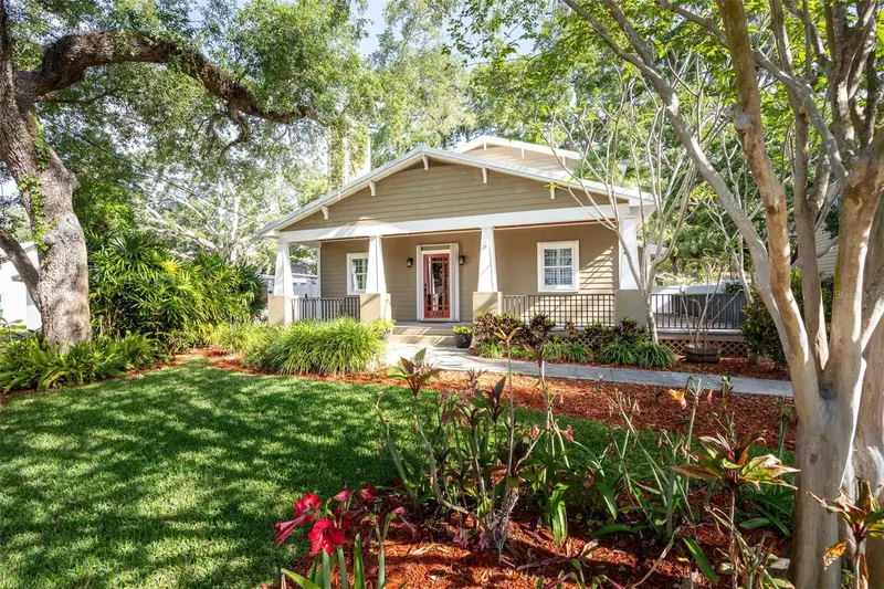 3311 W Hawthorne Rd, FL