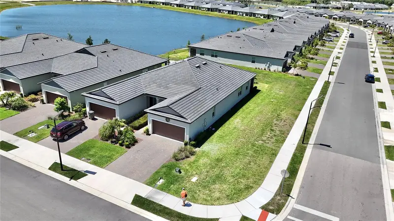 12842 Lily Quartz Loop, FL