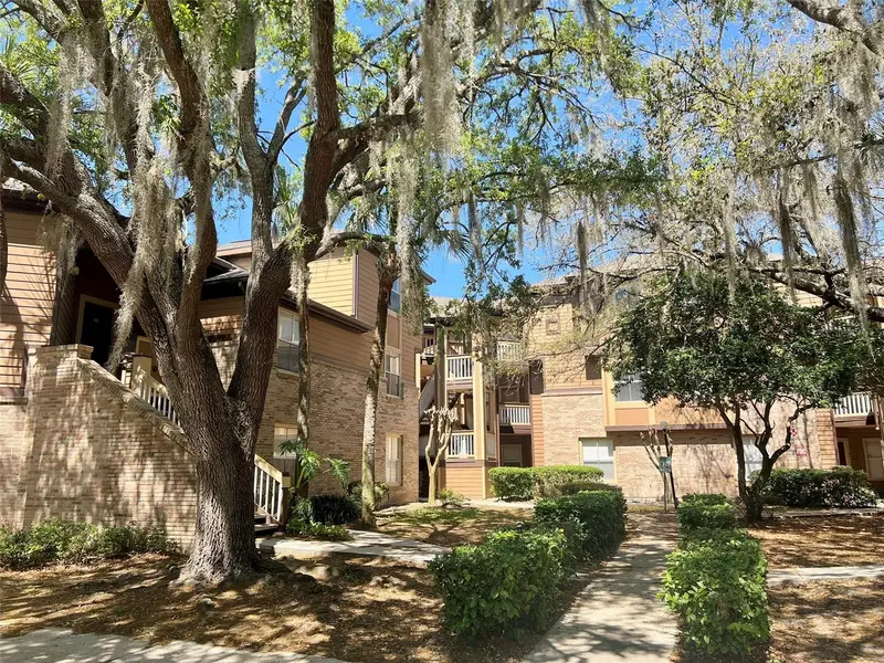 486 N Pin Oak Pl #202, FL
