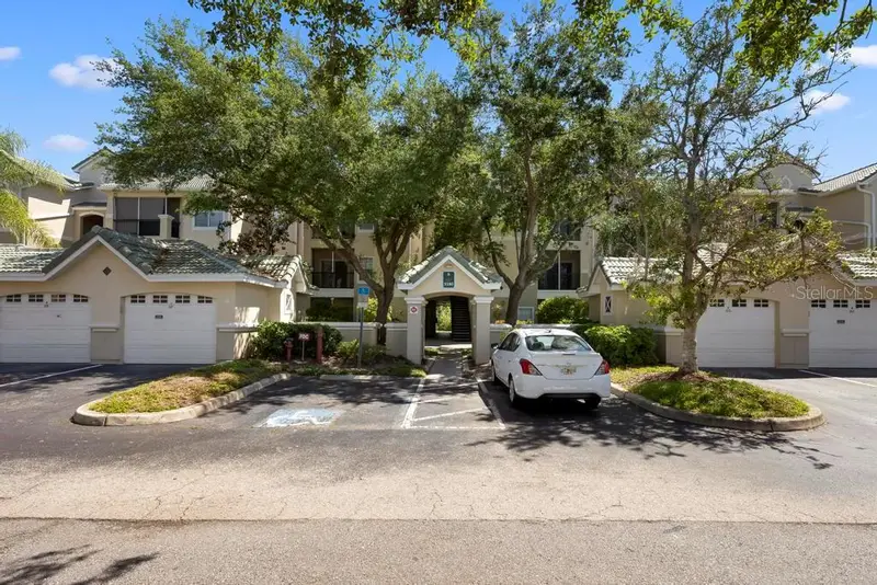 5180 Northridge Rd #103, FL