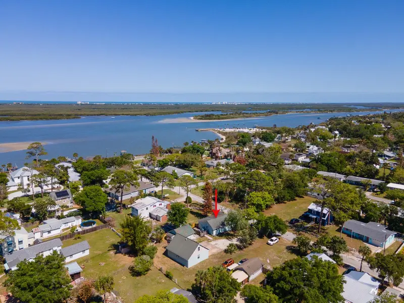 121 E Palm Way, FL