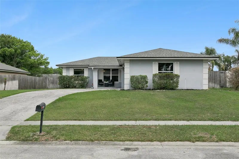 102 N Silver Cluster Ct, FL
