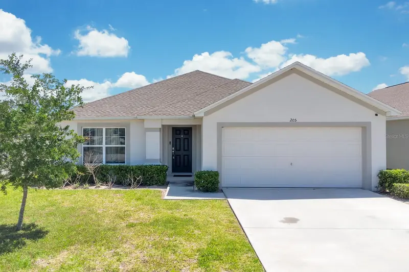 205 Arbuthnot St, FL