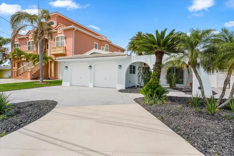 3747 Floramar Ter, FL