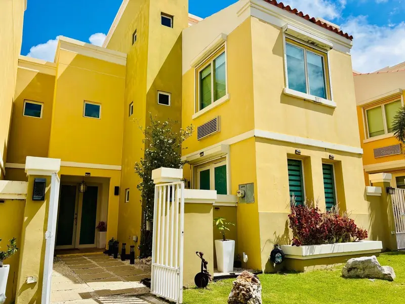 112 Via Capri, PR