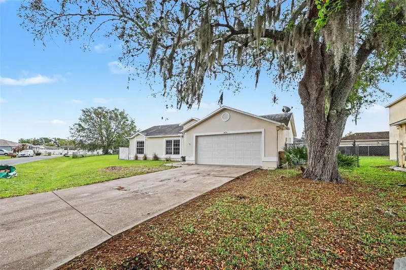 671 Regency Way, FL
