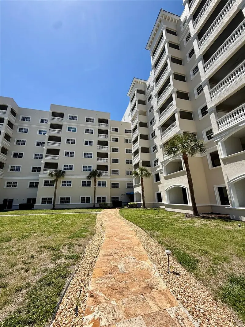 3730 Cadbury Cir #528, FL