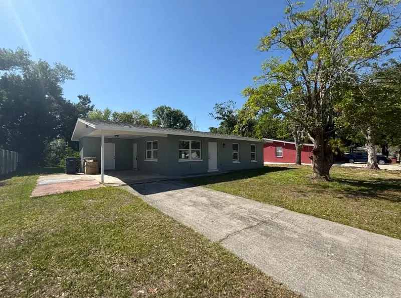 1809 5th Ave W, FL
