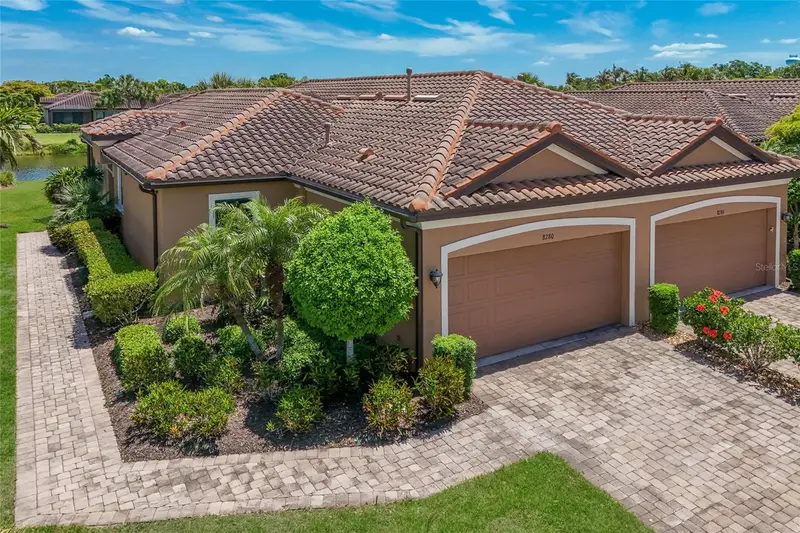 8280 Varenna Dr, FL
