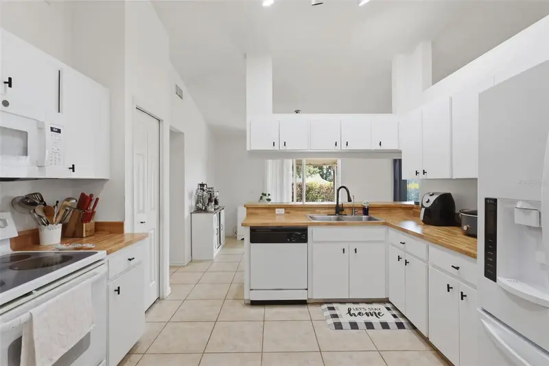 774 Barclay Ter, FL