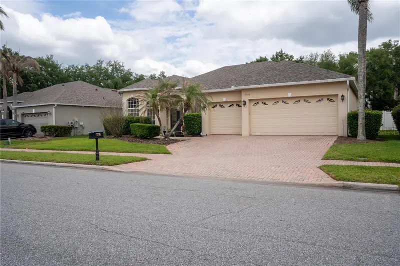 9968 Chardonnay Dr, FL