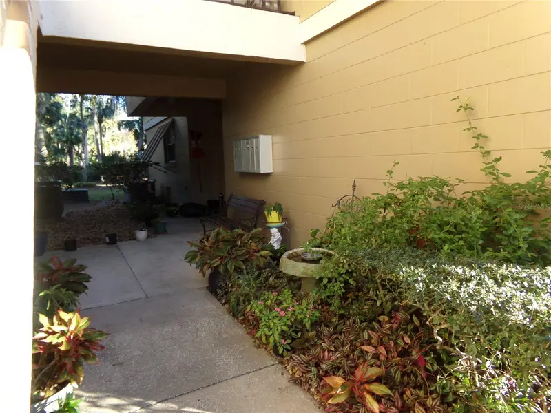 110 Cypress Woods Ct #5c, FL