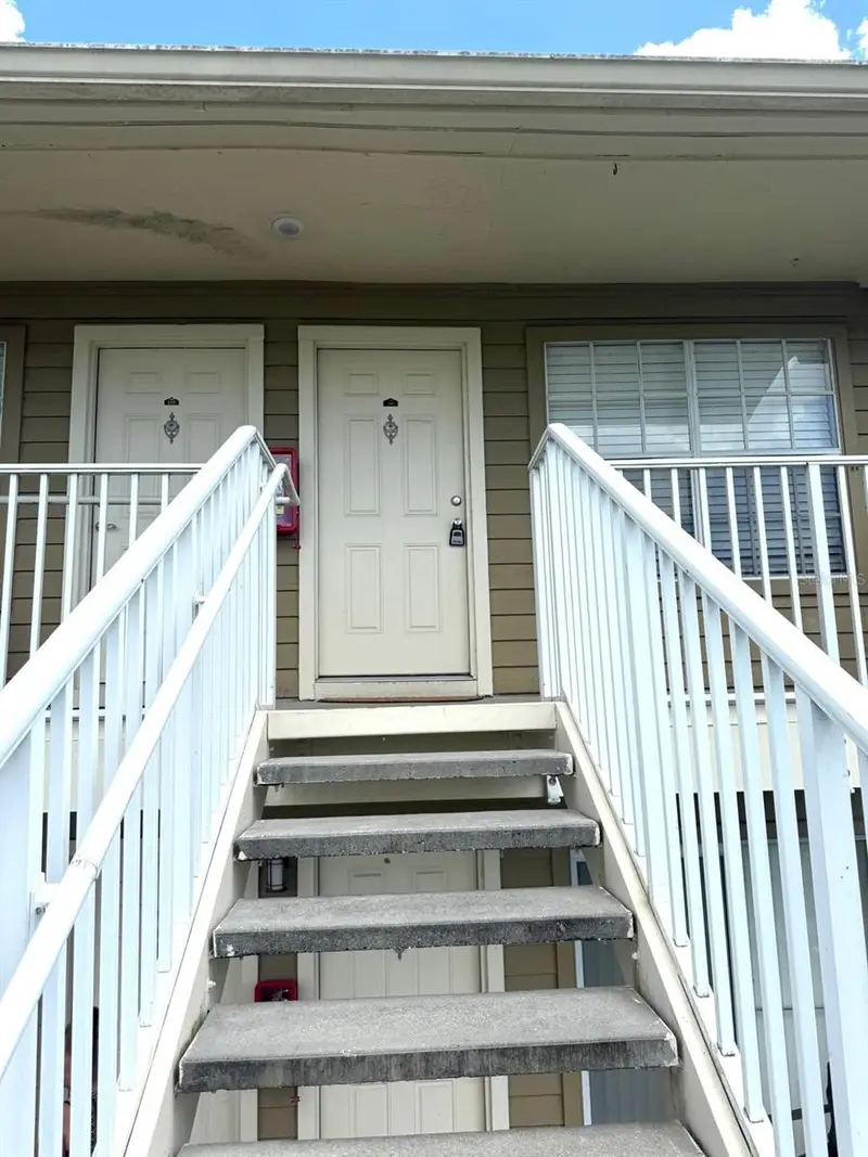 308 Lake Parsons Grn #206, FL