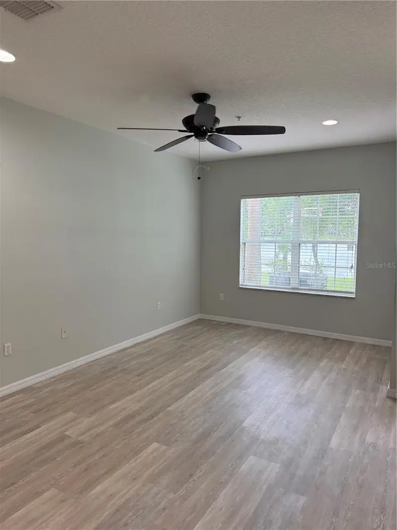 2530 Passamonte Dr #10e, FL