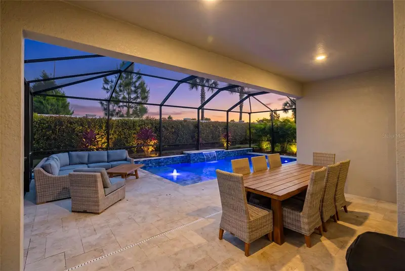 17526 Savory Mist Cir, FL