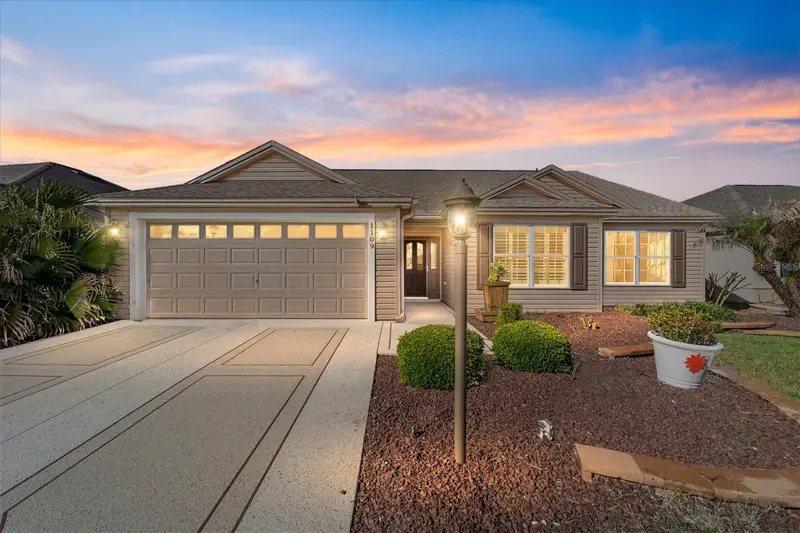 1109 Alcove Loop, FL