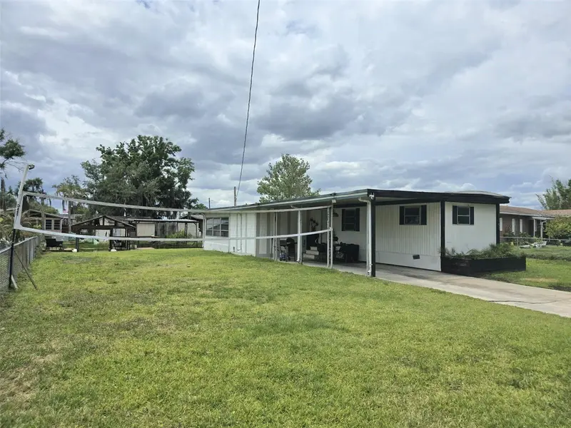2936 N Palm Cir, FL