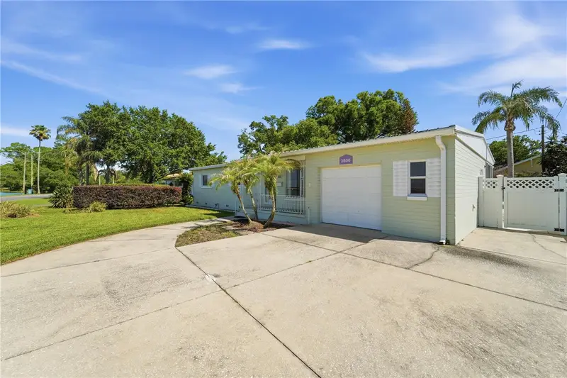 3606 Lake Underhill Rd, FL
