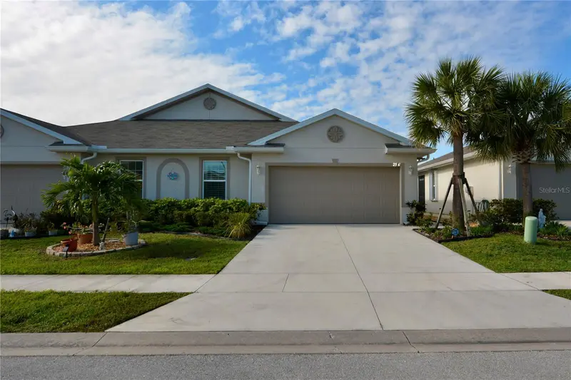 25161 E Lenox Cir, FL