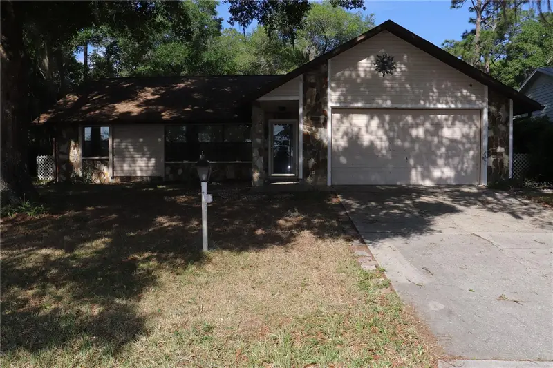 1112 Ne 130 Ter, FL