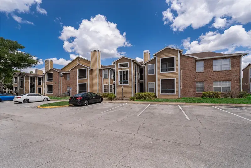 4367 Thornbriar Ln #206, FL