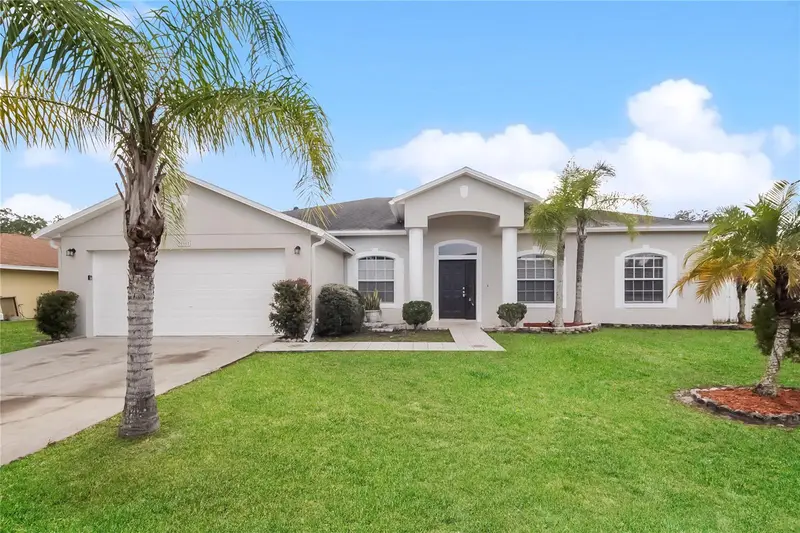 906 Mendoza Ln, FL