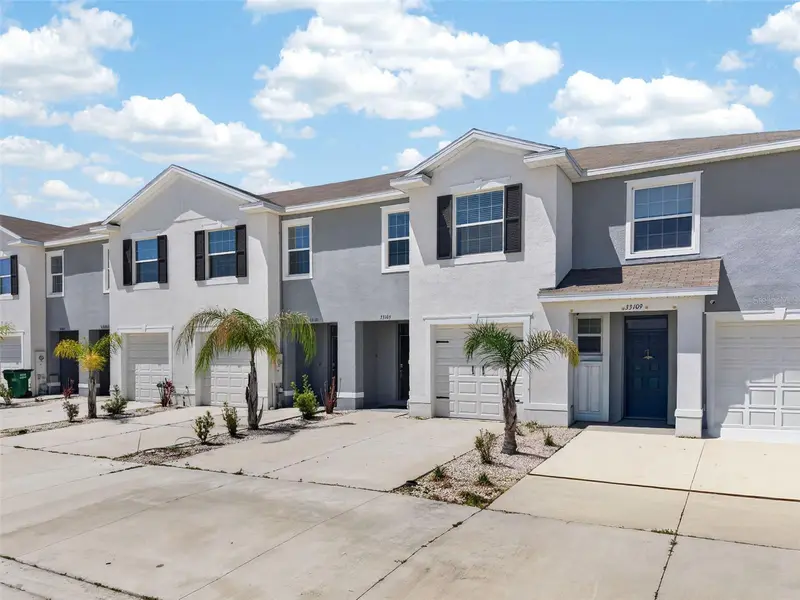 33105 Major Oak Dr, FL