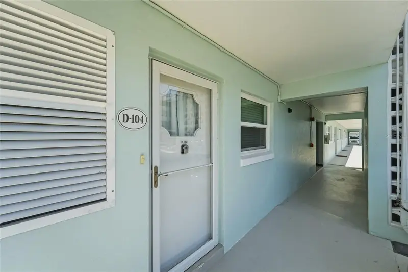 325 N Causeway #D104, FL