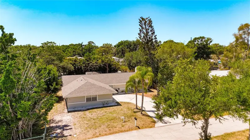 2144 Oak Ter, FL