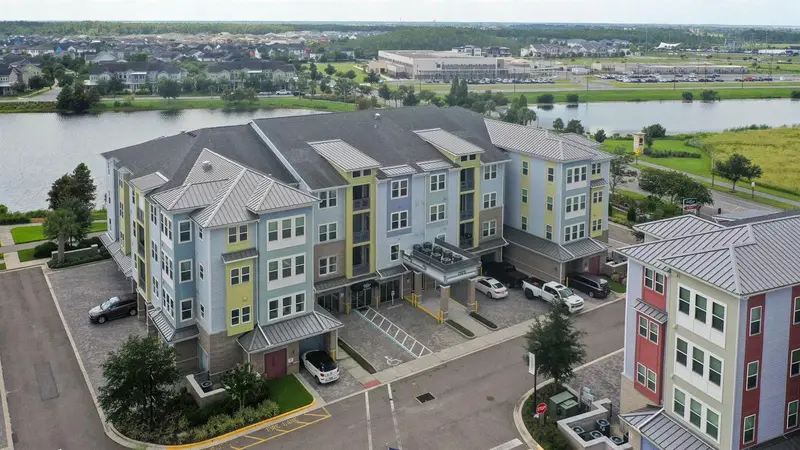 7573 Laureate Blvd #1-307, FL