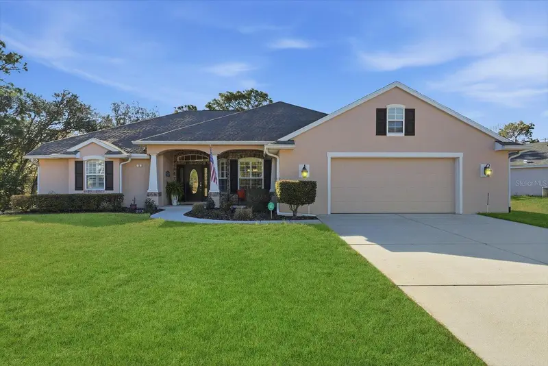 6 Carnation Ct, FL