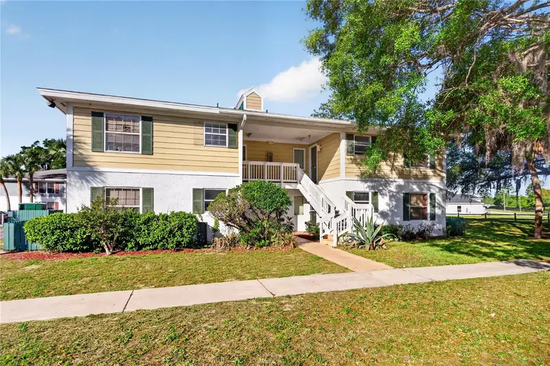 8132 Fairways Cir #R103, FL
