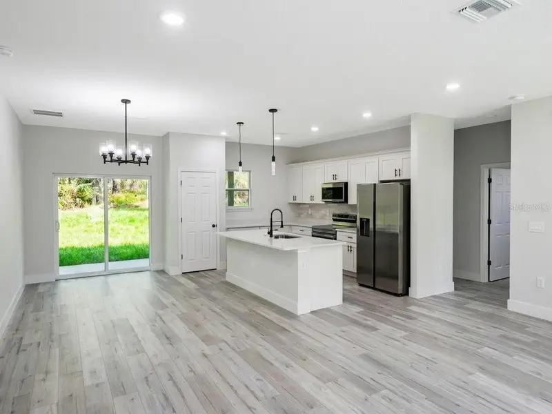 8649 N Zurich Way, FL