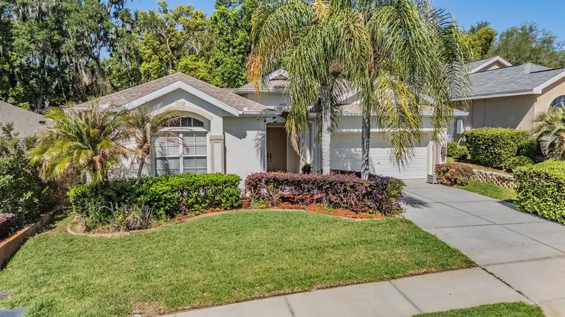 12220 Woodlands Cir, FL
