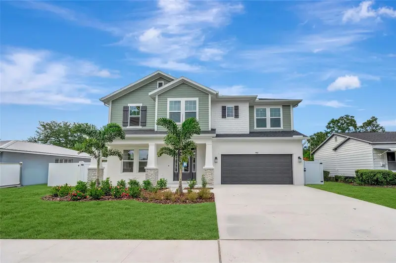 915 W Virginia Ave, FL