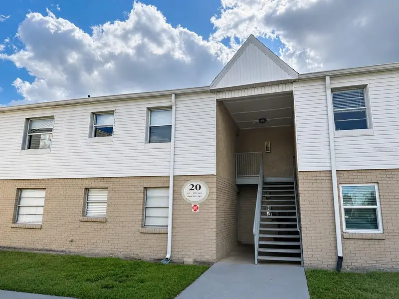 7210 N Manhattan Ave #2011, FL