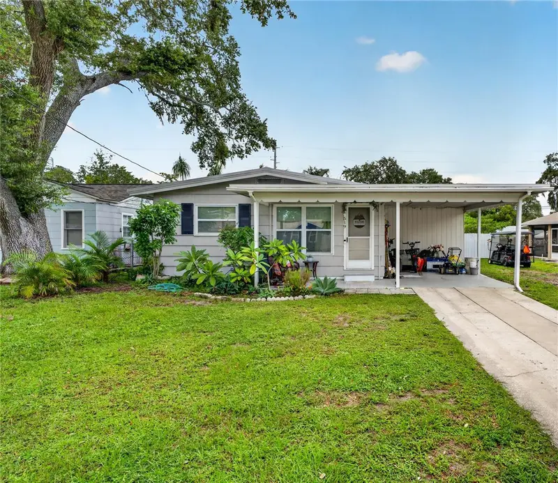 519 Norfolk St, FL
